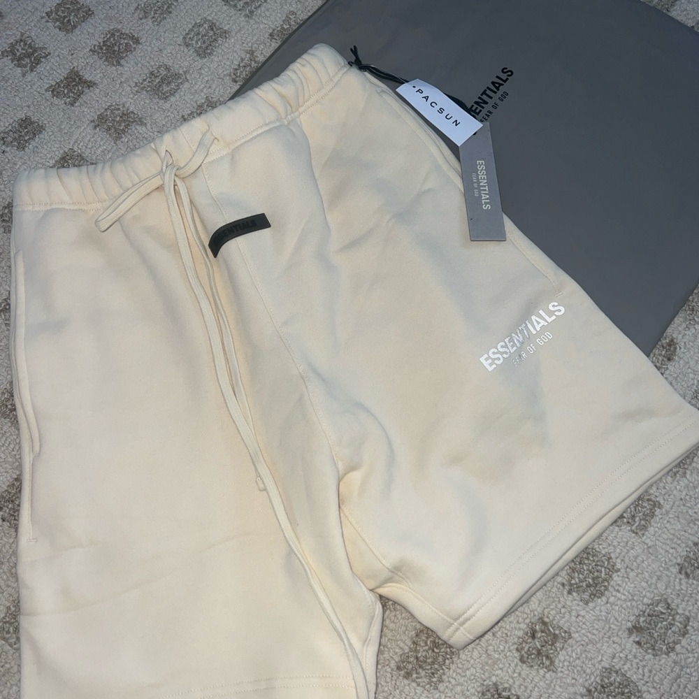 Authentic Fear of God Shorts- XS, Buttercream, Brand New - Picture 3 of 6